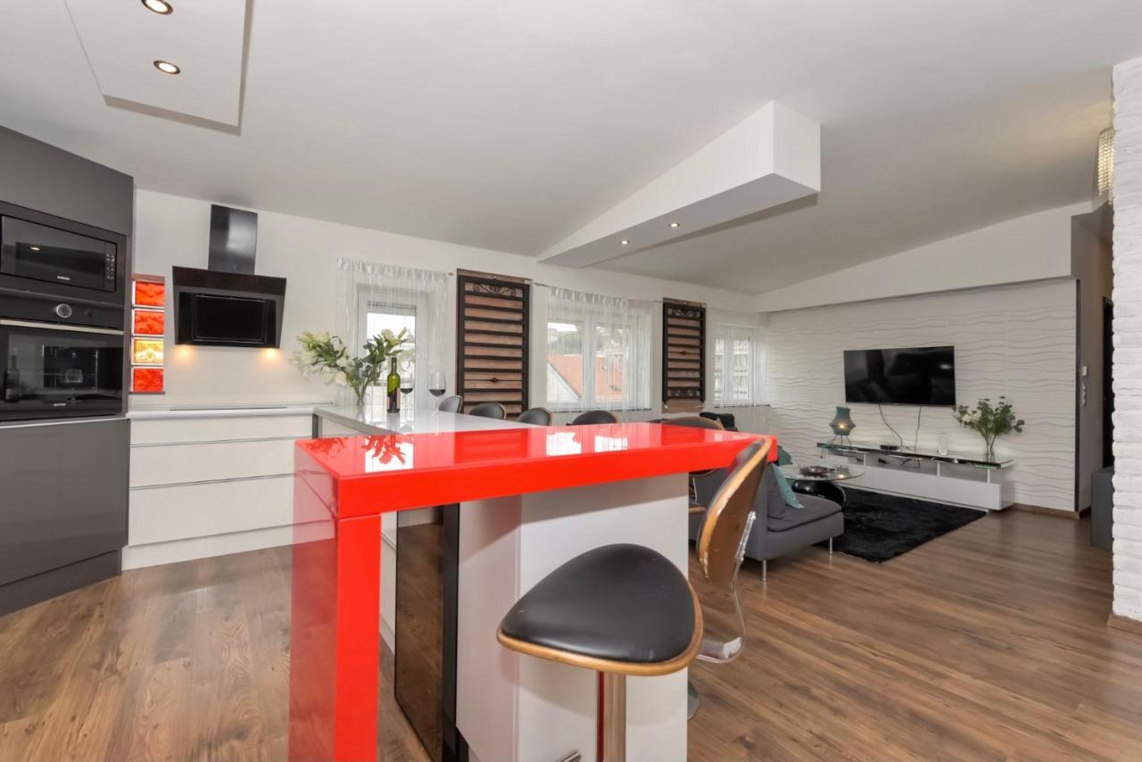 Nightingale Luxury Apartment Boedapest Buitenkant foto