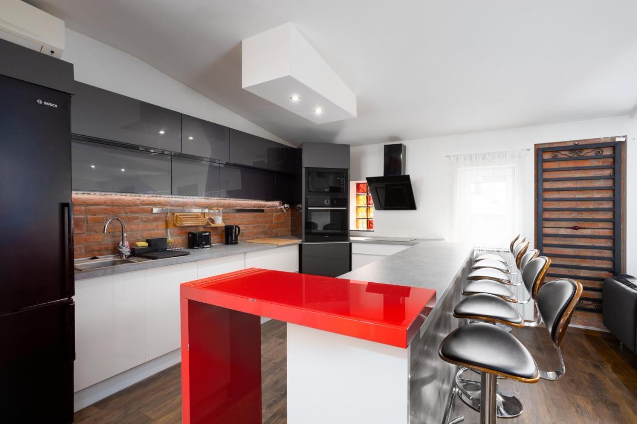 Nightingale Luxury Apartment Boedapest Buitenkant foto