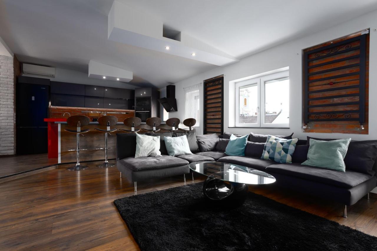 Nightingale Luxury Apartment Boedapest Buitenkant foto