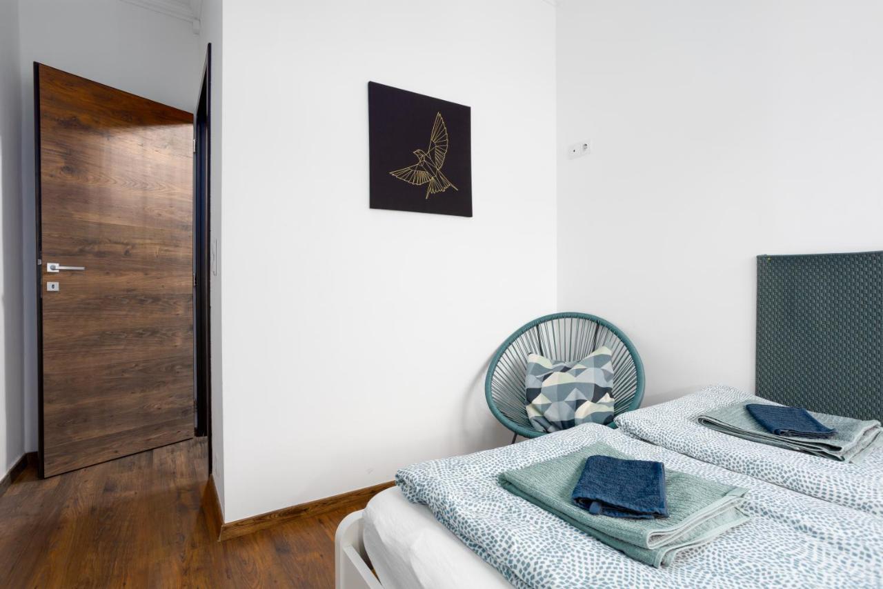 Nightingale Luxury Apartment Boedapest Buitenkant foto