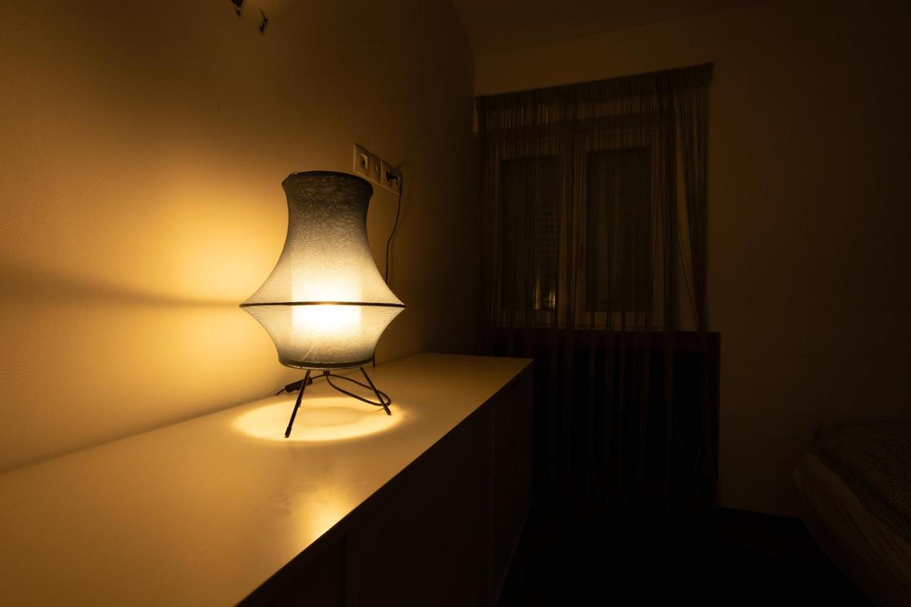 Nightingale Luxury Apartment Boedapest Buitenkant foto