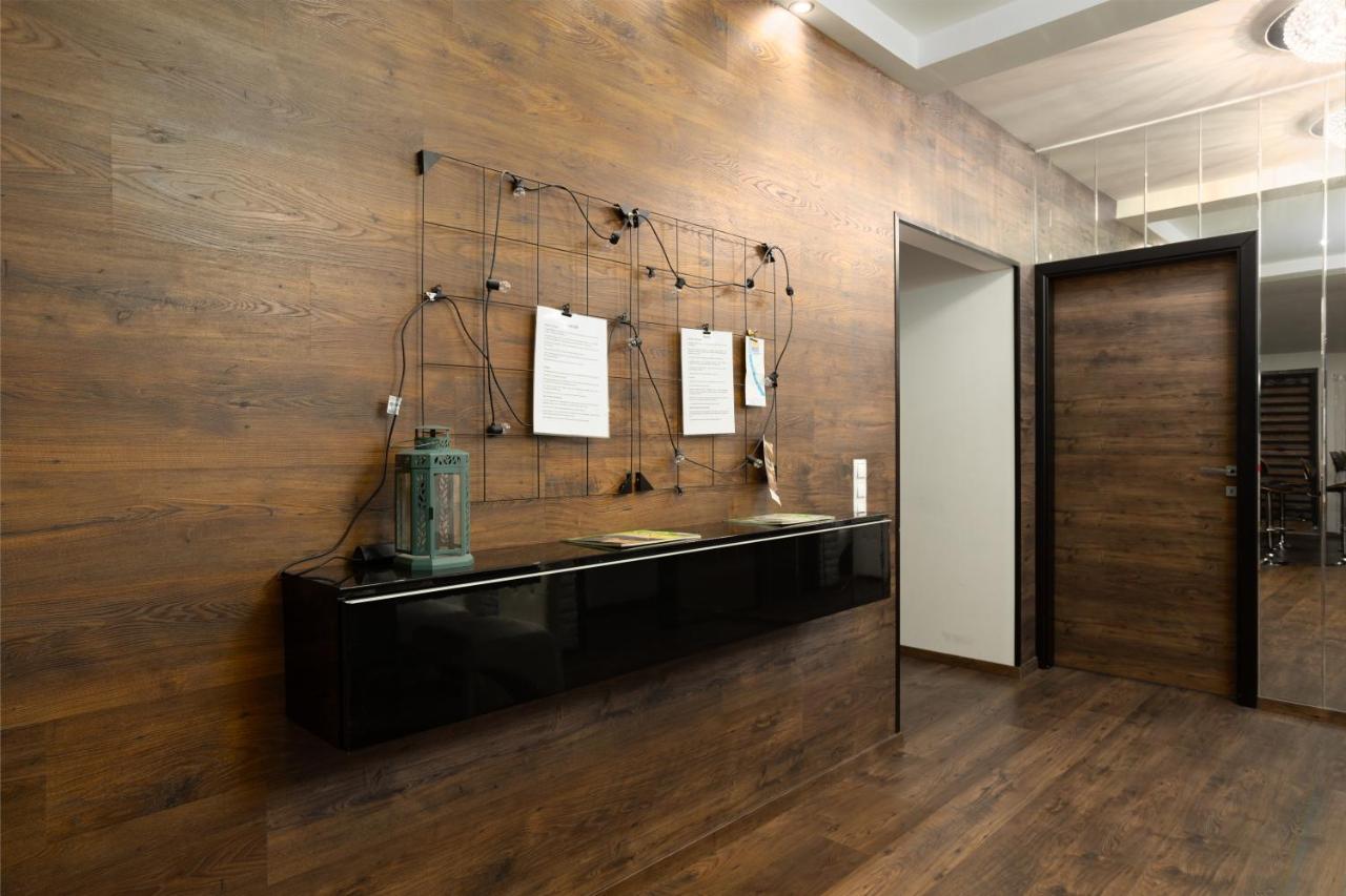 Nightingale Luxury Apartment Boedapest Buitenkant foto