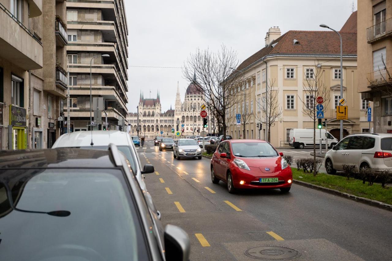 Nightingale Luxury Apartment Boedapest Buitenkant foto